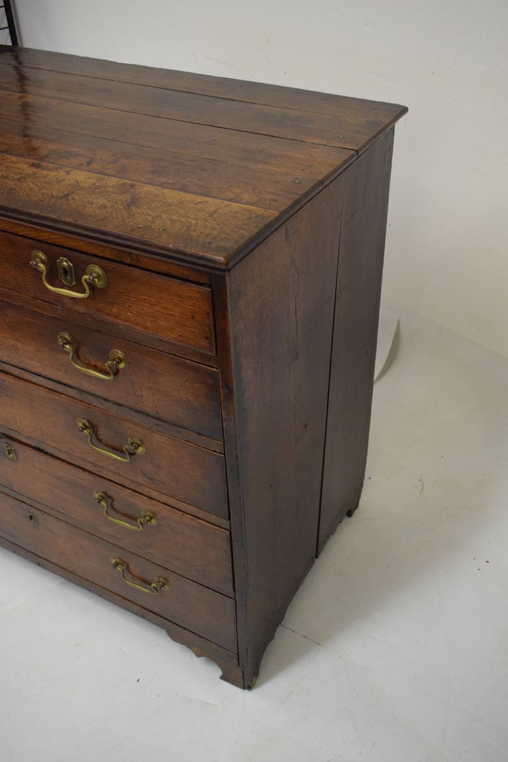 19th Century oak chest of two short over four long drawers fitted brass swan neck handles, 99cm wide - Image 2 of 6
