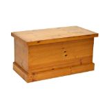 Pine blanket box with hinged cover, 82cm wide