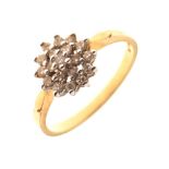 18ct gold diamond cluster ring, size P, 3.1g gross approx