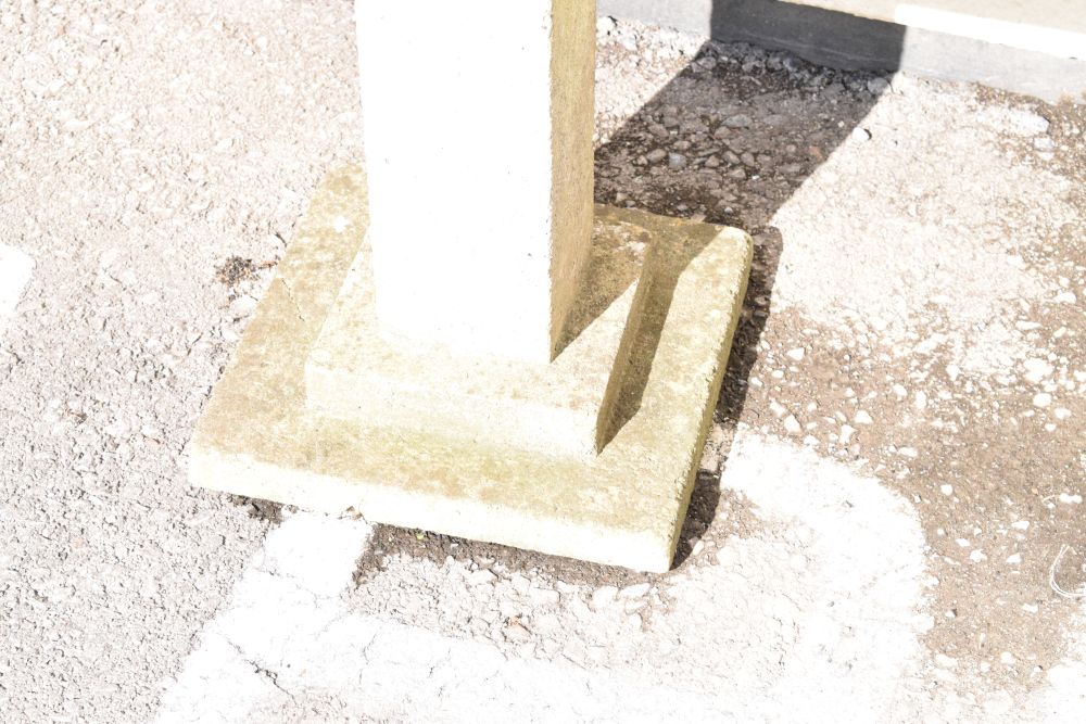 Sundial on a composite stone plinth - Image 3 of 3