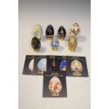 Quantity of Franklin Mint and 'The Connoisseurs Collection of Eggs' to include; Bas relief,