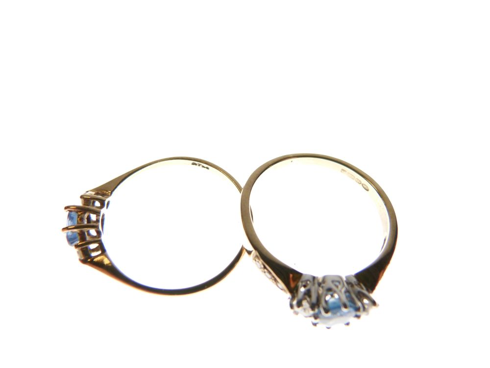 Two 9ct gold dress rings, one set central sapphire between two small diamonds, the other set a - Image 5 of 5