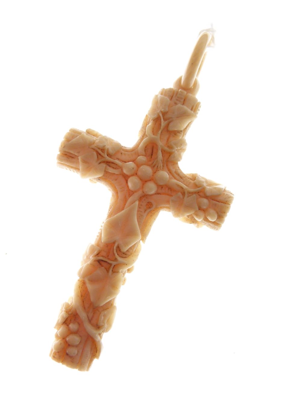 Late 19th/early 20th Century carved ivory cross pendant, 6cm high excluding suspension ring