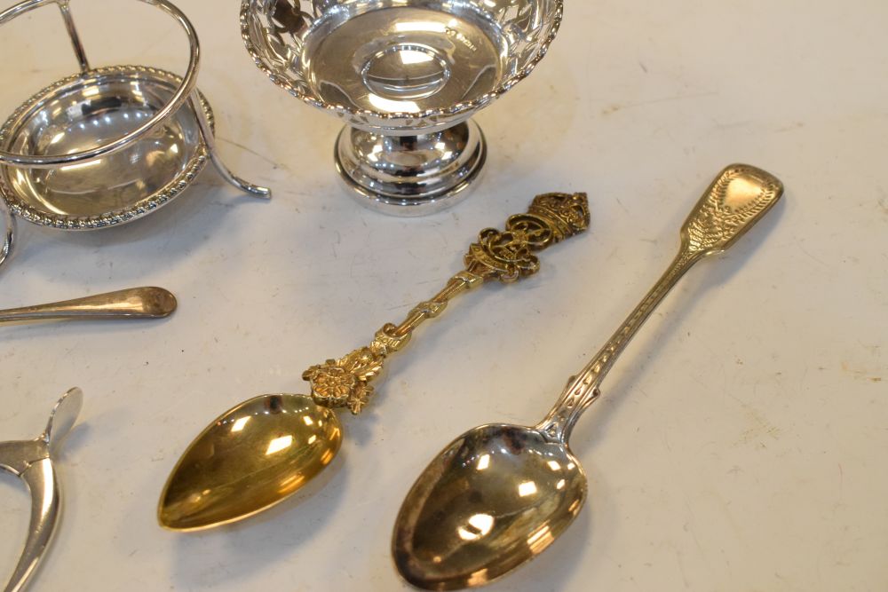 Edward VII silver Coronation spoon with crowned cypher, Chester 1901, together with heart-shaped - Image 6 of 7