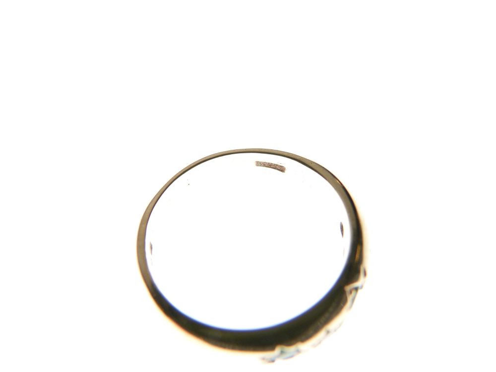 9ct gold ring, gypsy-set with white and green stones, size M, 3.6g gross approx - Image 5 of 5