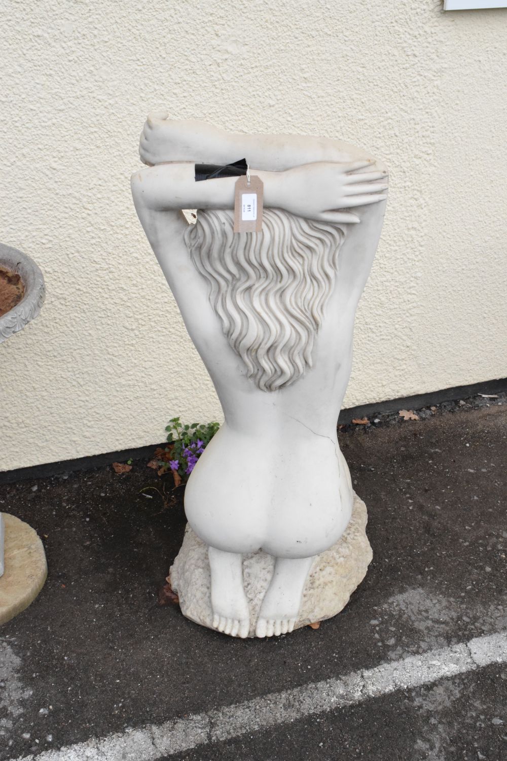 Garden Ornament - Fibreglass model of a kneeling naked maiden, 102cmhigh - Image 3 of 3