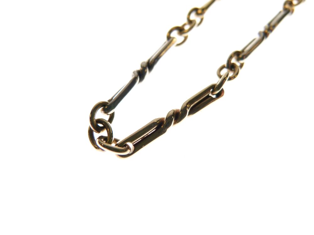 9ct gold necklace of alternate white and yellow gold links, 36cm long, 11.7g approx - Image 3 of 4