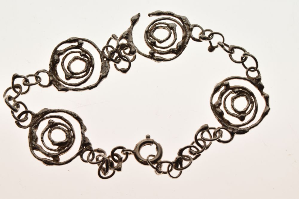 Jane Watling 'Montana Swirl' silver bracelet, London 1991, 20cm long Condition: **General - Image 4 of 5