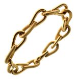 18 carat gold bracelet, of alternating textured and plain links, 21.5cm long, 19g gross Condition: