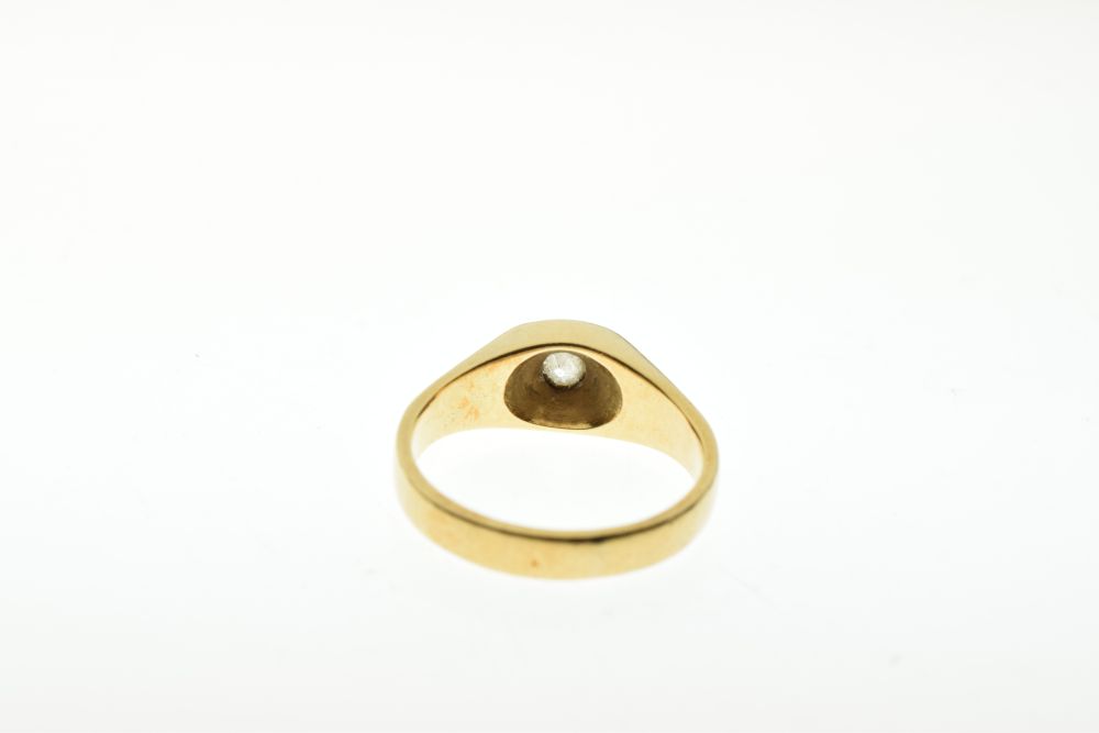 Single stone diamond ring, in 18ct yellow gold, the star set old brilliant cut of approximately 0. - Image 3 of 6
