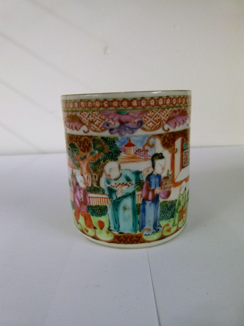 Early 19th Century Chinese Canton Famille Rose porcelain mug of cylindrical form decorated with - Image 6 of 8