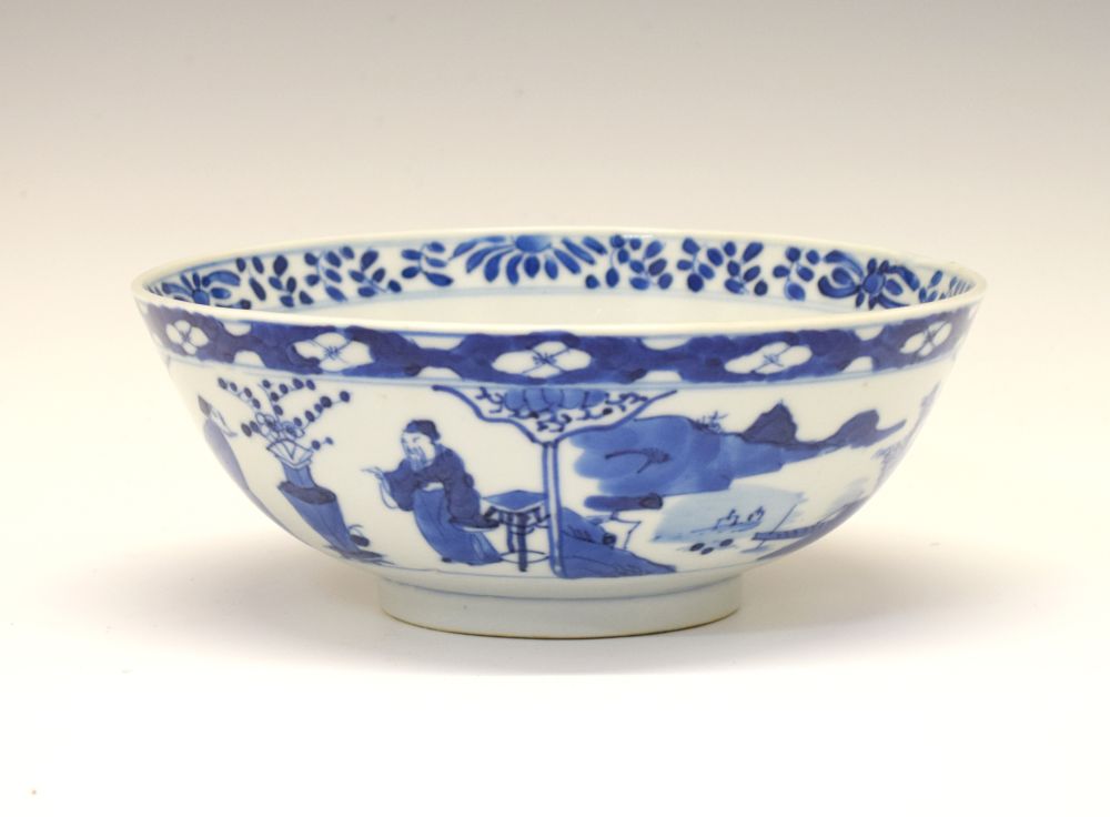 Chinese blue and white porcelain bowl, the interior with circular panel depicting a single figure in