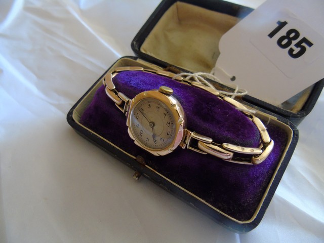 9CT YELLOW GOLD LADIES MANUAL WIND WRIST WATCH 18.47GRAMS EST [£40-£60]