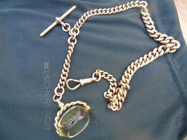 9CT GOLD 13" ALBERT WATCH CHAIN WITH T BAR AND CITRINE FOB 52.1GRMS EST[£600-£800]