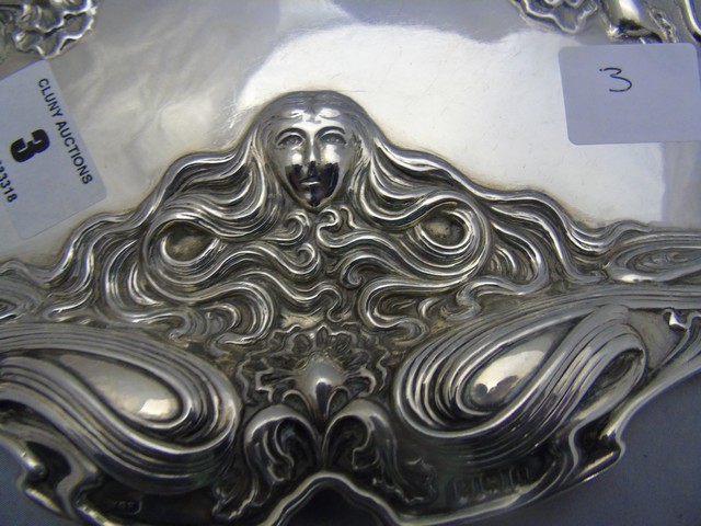 SILVER ART NOUVEAU DRESSING TABLE TRAY, BIRMINGHAM 1908 , FLORAL REPOUSSE DECORATION ,29 X 22 CM - Image 4 of 4