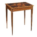 Rosewood centre table North Europe, 19th century 71x60x43 cm.