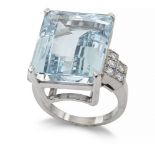 18kt white gold ring with aquamarine ct 27 weight 14,5 gr.