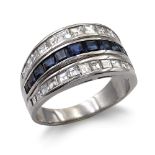 18kt white gold and sapphire ring weight 7,2 gr