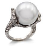 18kt white gold and grey pearl ring weight 12,7 gr