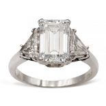 Solitaire ring with emerald cut diamond ct 2,05 signed Ansuini weight 4,75 gr.