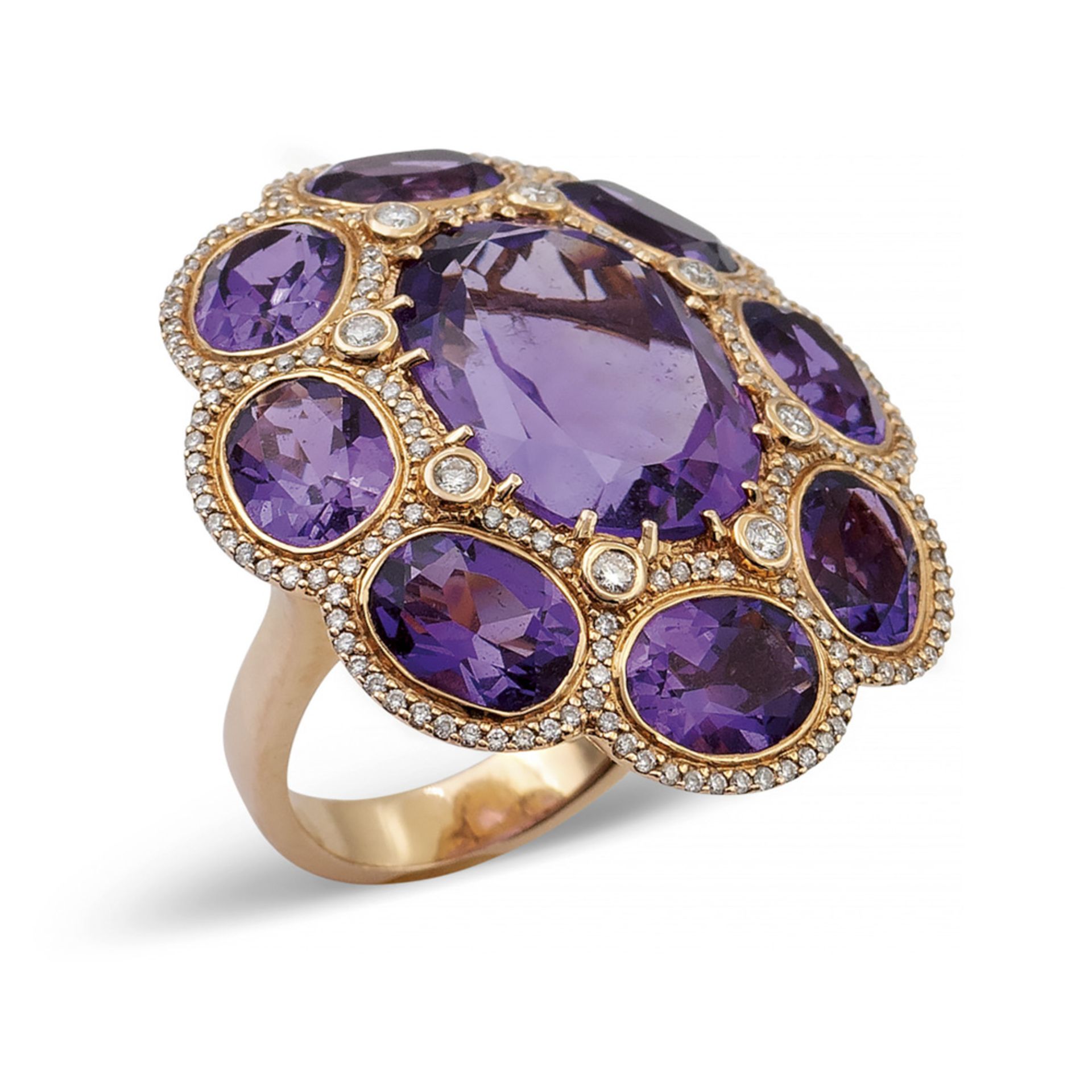 18kt rose gold and amethyst ring weight 17,5 gr.