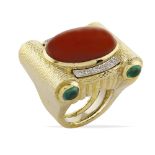 David Webb, an 18kt red coral gold and platinum ring weight 38,34 gr.