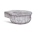 White Carrara marble basin Italy, 19th-20th century 24x52x58 cm.