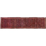 Ferahan carpet Persia, early 20th century 482x110 cm.
