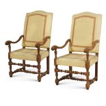 Pair of walnut armchairs Italy, 18th century 120x64x50 cm.