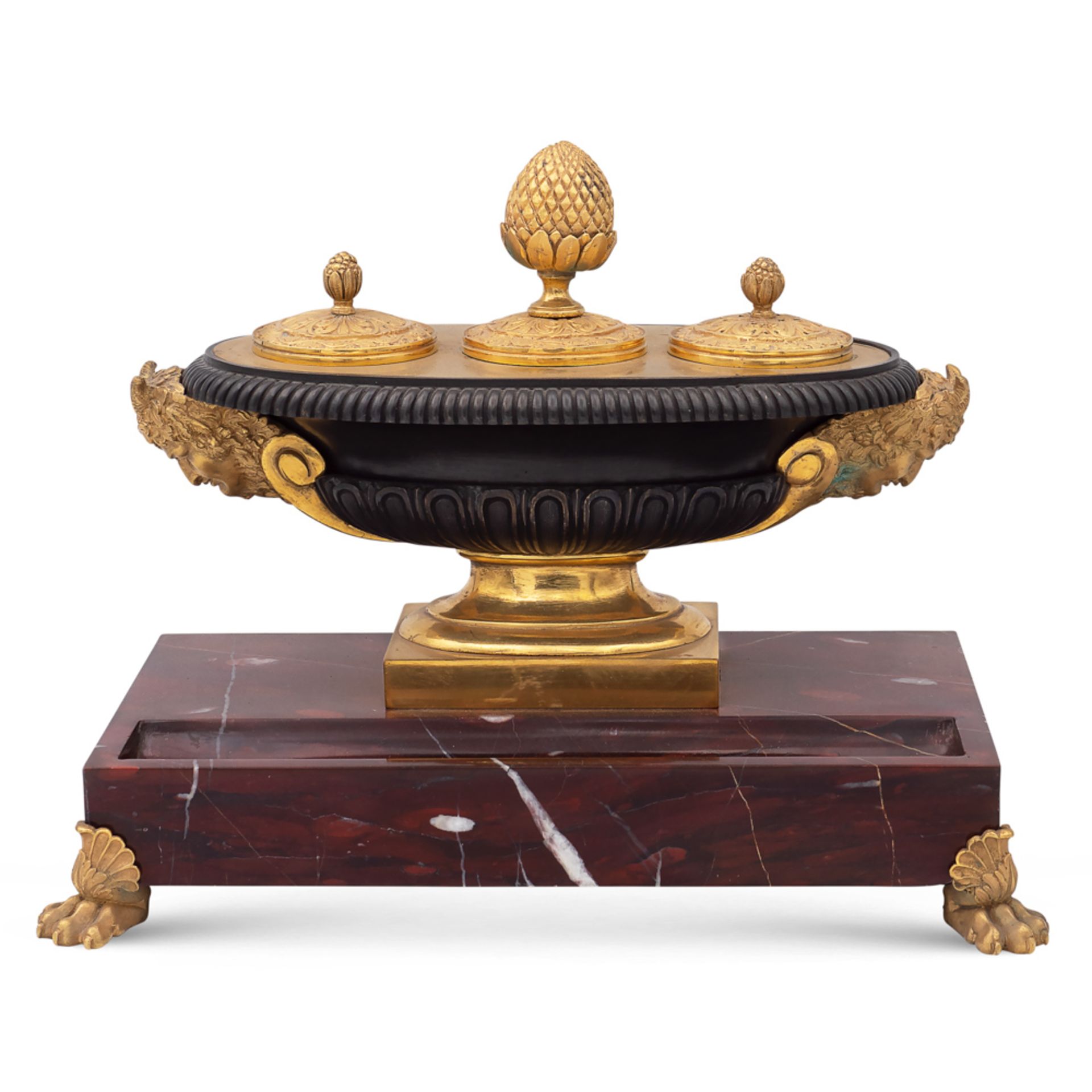 Bronze and marble inkwell France, 19th-20th century 20x26x15 cm.