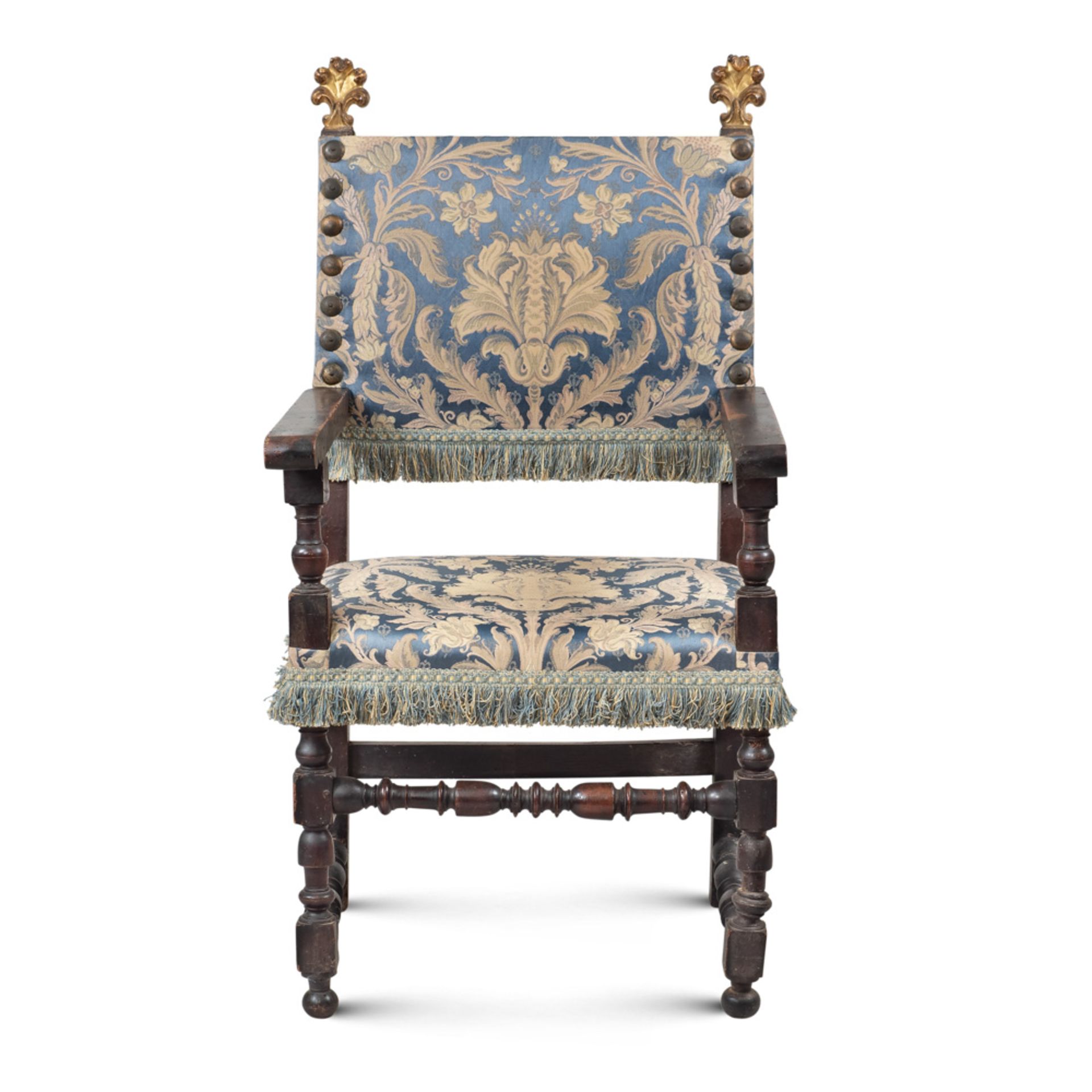 Walnut armchair Tuscany, 18th-19th century 124x65x50 cm.