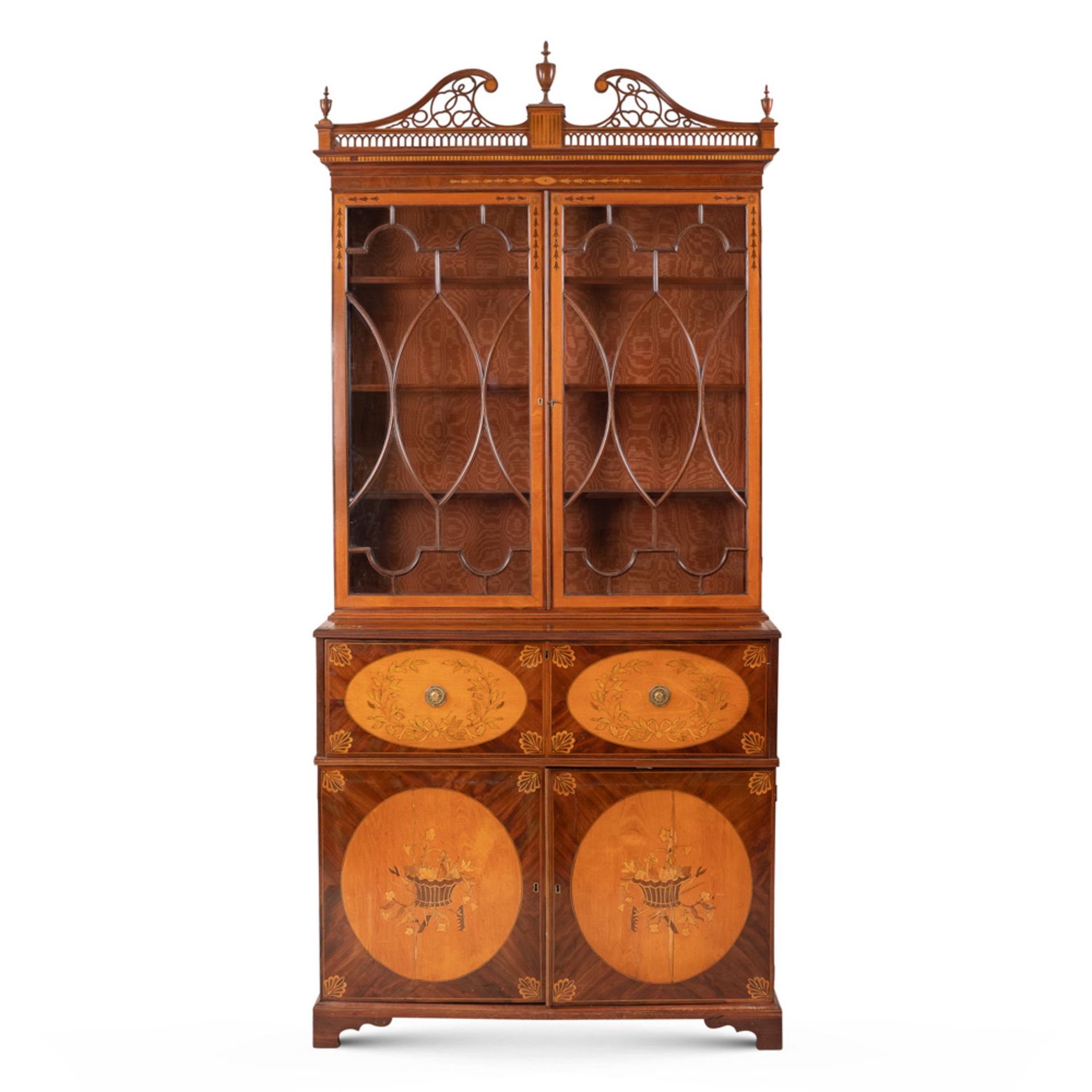 George III bookcase cabinet England, 18th century 263x118x57 cm