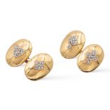 18kt two color gold oval cuff links weight 16,2 gr.