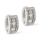 Damiani, Belle Epoque collection earrings weight 10 gr.