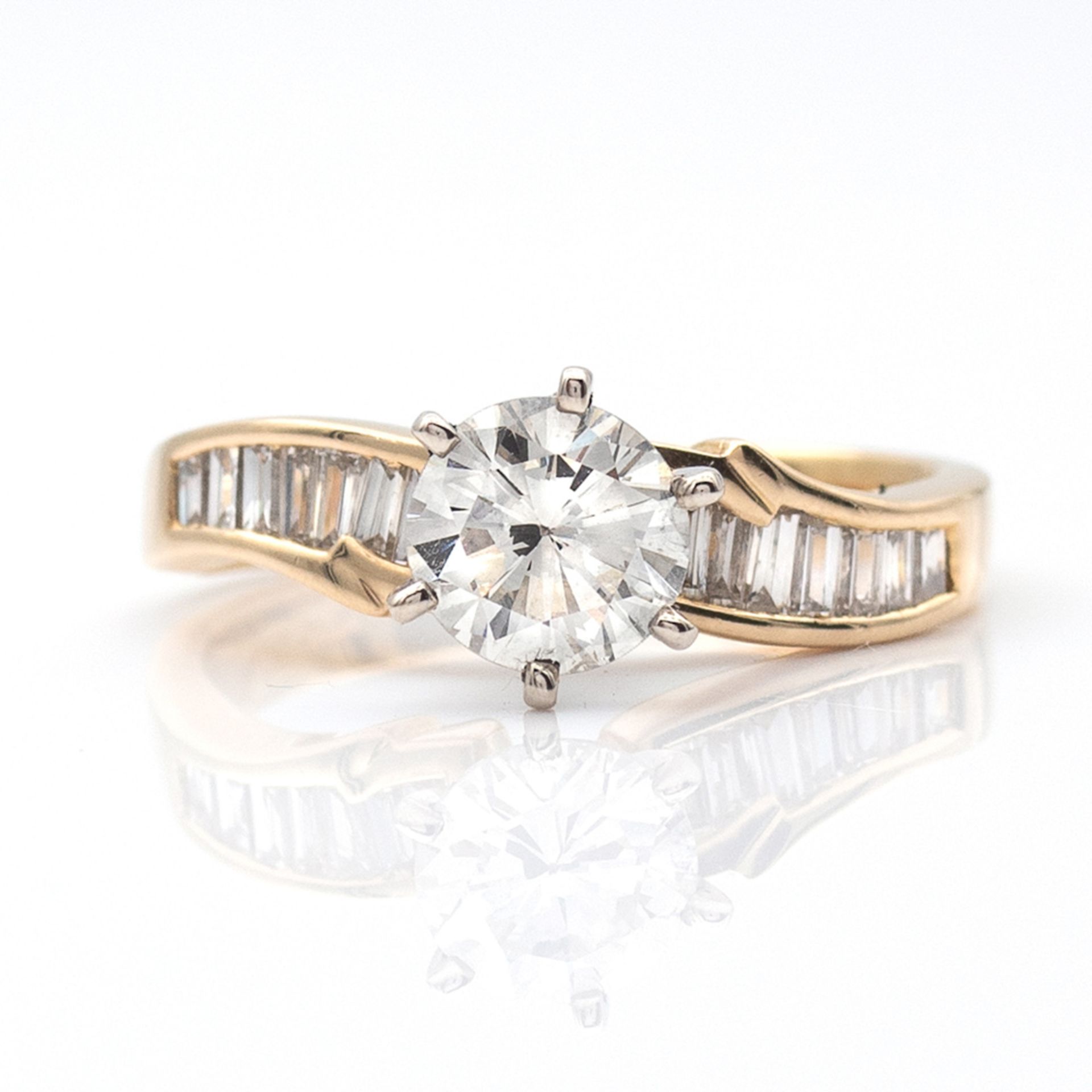 Solitaire ring with brilliant cut diamond circa 0,55 ct weight 4 gr - Image 2 of 2