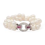 Two strands of cultured pearls bracelet weight 24,2 gr