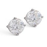 18kt white gold earrings with two diamonds 1,65 ct weight 3,6 gr.