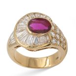 18kt yellow gold with natural ruby circa 1,10 ct weight 8,9 gr.
