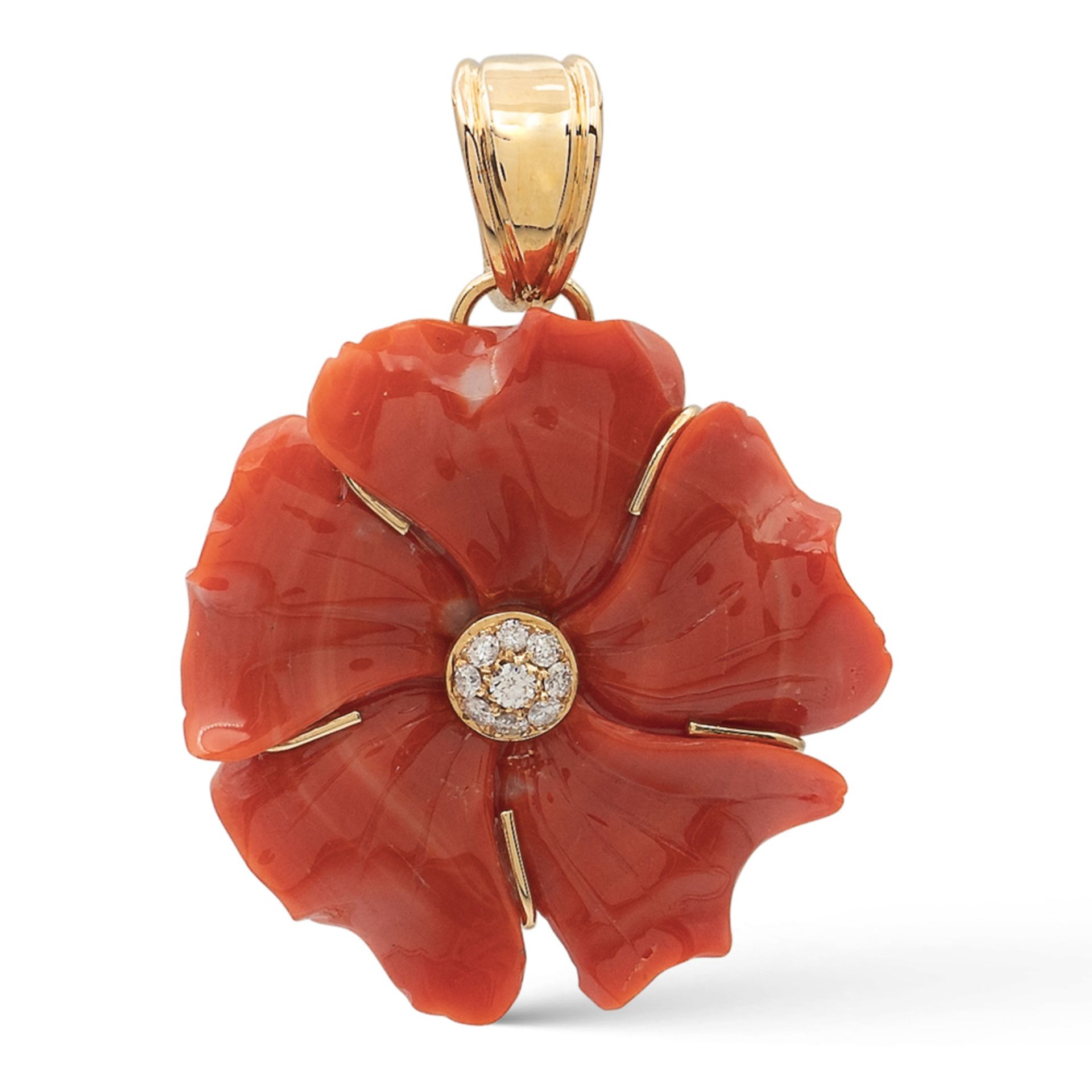 Red coral flower shaped pendant signed Zanetti Roma weight 12,4 gr.