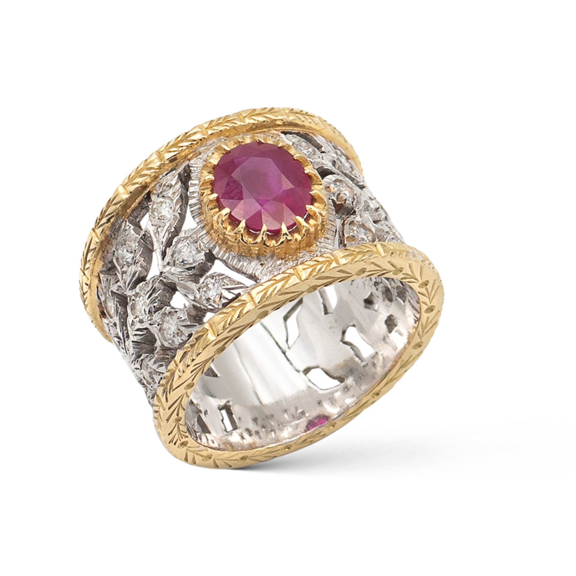 18kt yellow and white gold ring with natural oval ruby 1,60 ct weight 13,2 gr.