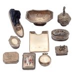 Group of silver objects (10) different manufactures, 19th-20th century 8,5x5 cm. silver metal and