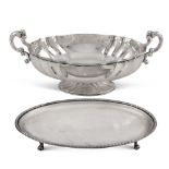 Group of silver objects (2) Italy, 20th century 2x23,5x17 cm. composed of a tray and a centerpiece