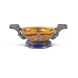 Circular silver, lapis lazuli and corniola cup European manufacture, 19th-20th century 4,5x11,5x7,