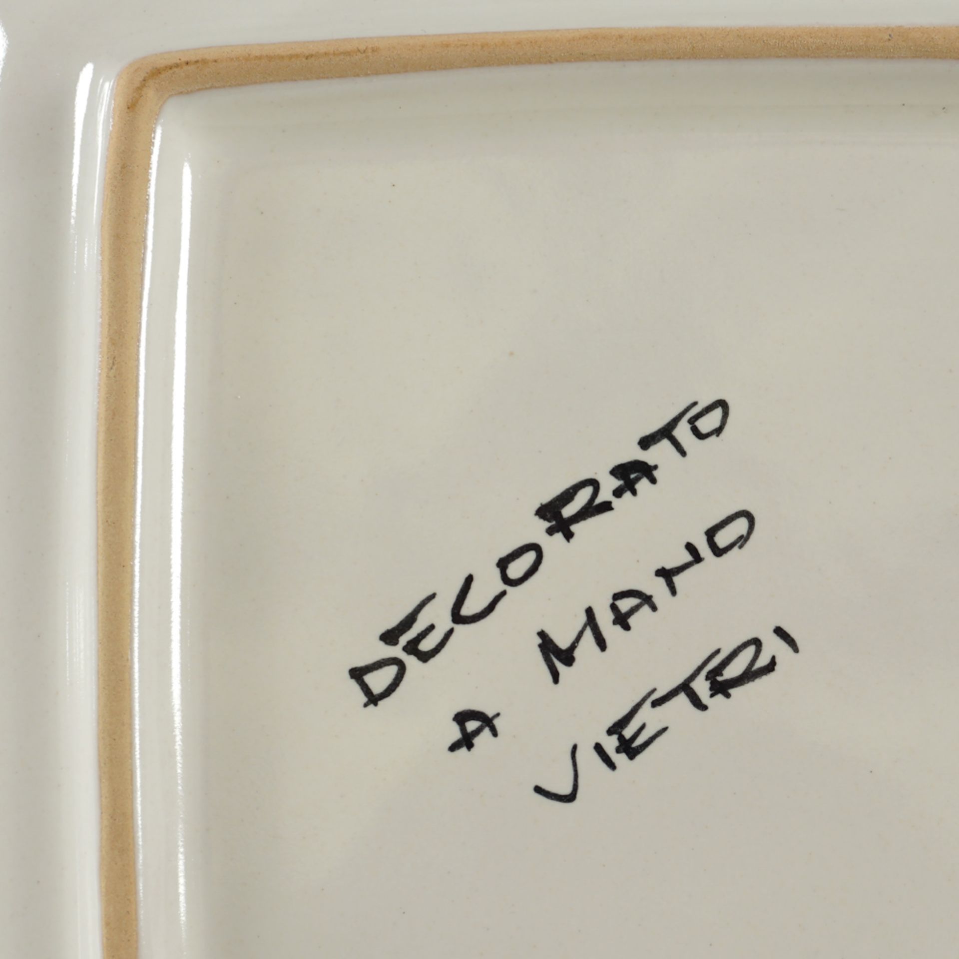 Polychrome ceramic table service (40) Vietri manufacture, 20th century comprising: 12 dinner plates, - Image 2 of 2