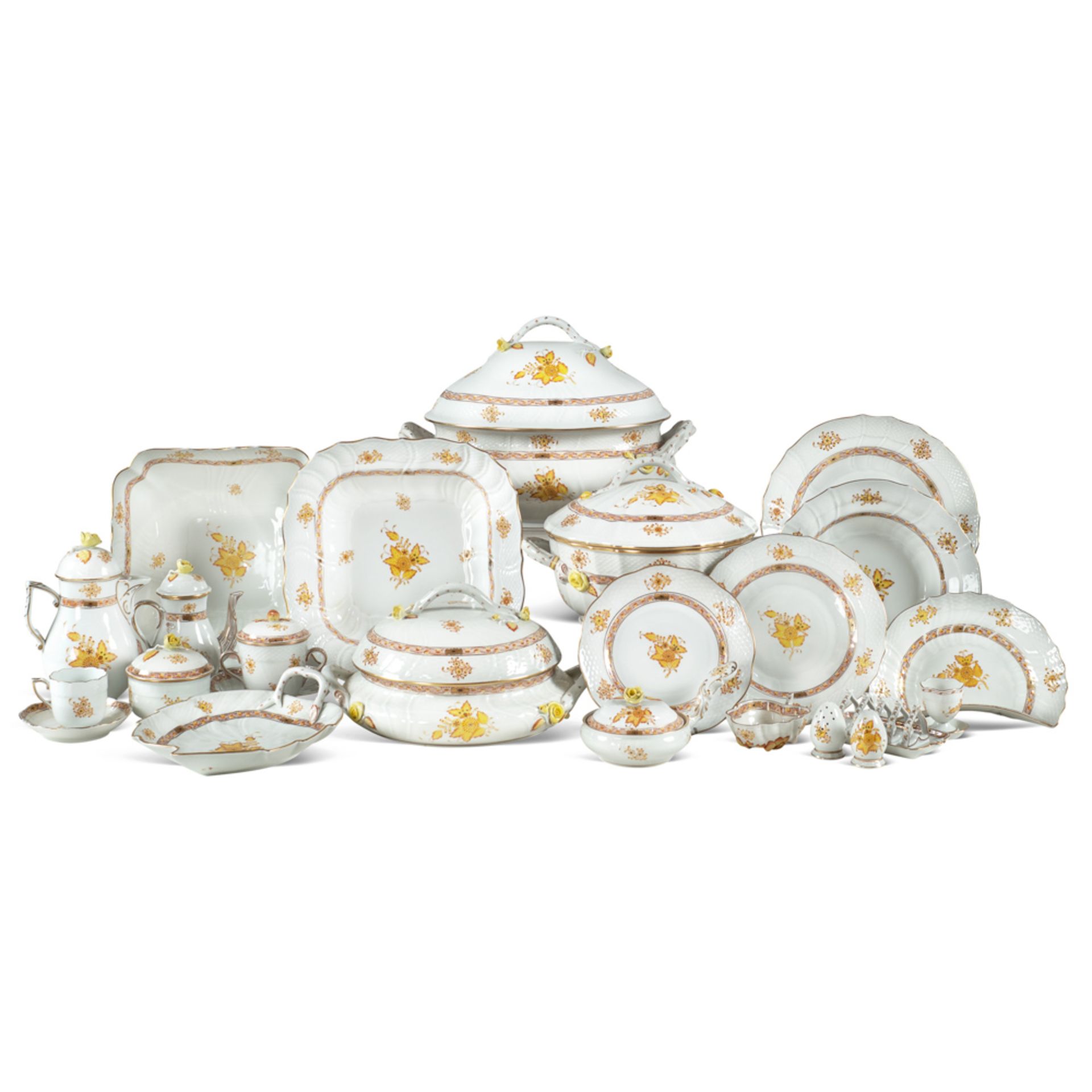 Herend porcelain table set (162) for Candida Tupini, Rome, mid 20th century Apponyi yellow