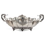 Silver centerpiece Italy, 20th century 19x51x25 cm. marks of Angelo Schiavon, Treviso, oval body