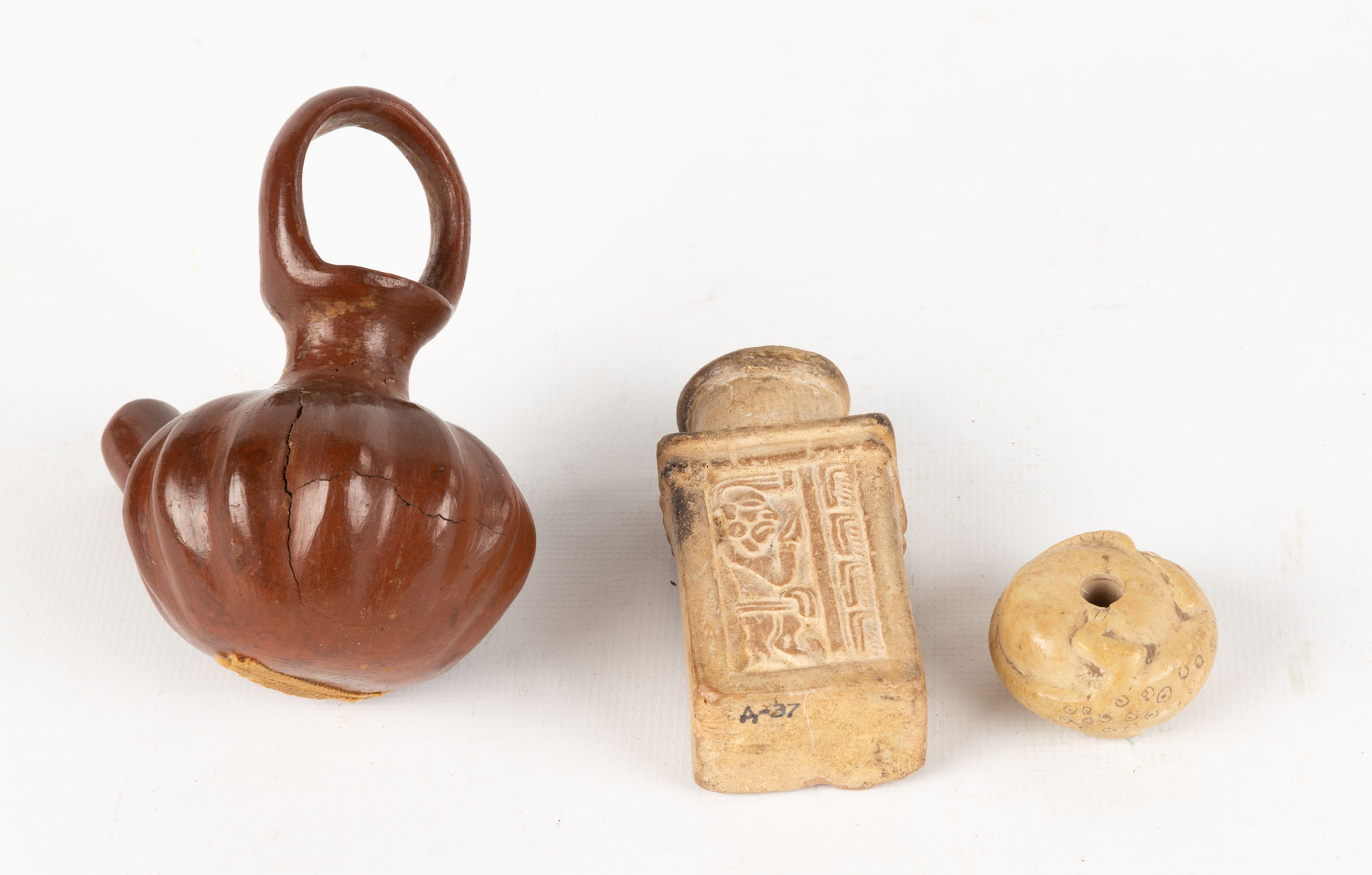 Three Pre-Columbian Items - Image 2 of 2