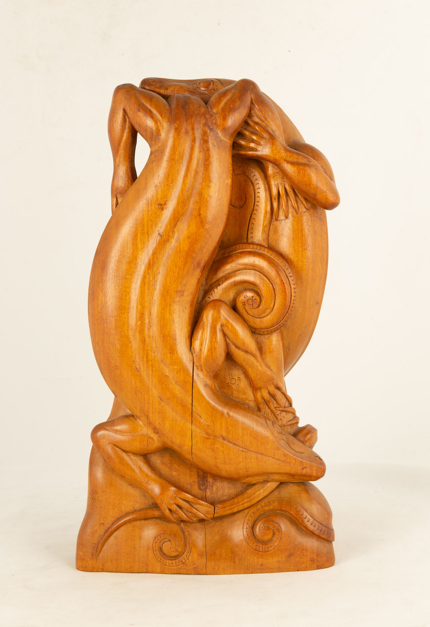 Carved Lizards Intertwined by I. Penet. - Image 2 of 2