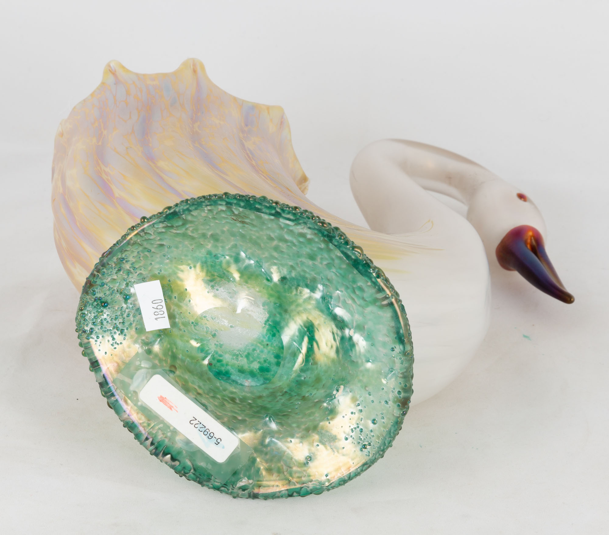 Blown Glass Swan Vase - Image 2 of 2