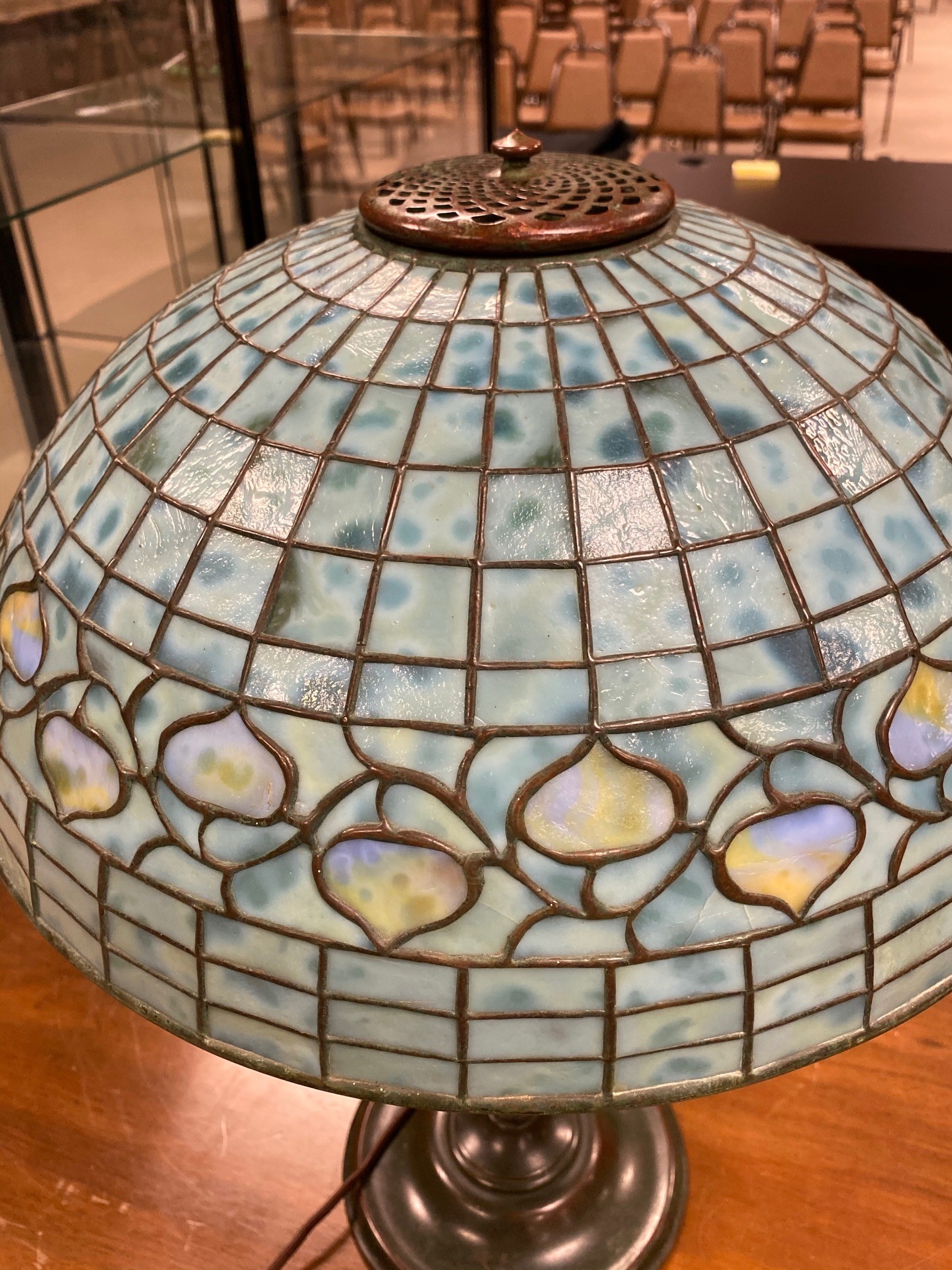 Tiffany Studios, New York, Acorn Table Lamp - Image 7 of 7